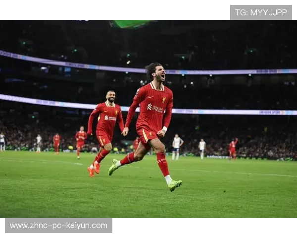 索博斯洛伊续约在即：利物浦为未来布局，背后故事令人动容，索尔斯克亚 利物浦