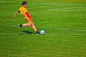 开云体育娱乐-中国足球是否应该加强国际教练交流频次，来中国教足球的教练