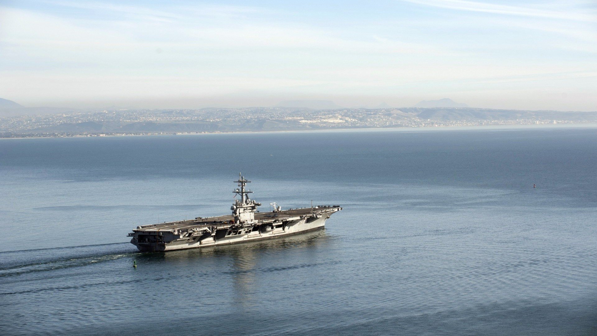 国足对阵日韩比赛表现对比，国足对战韩国精彩回放