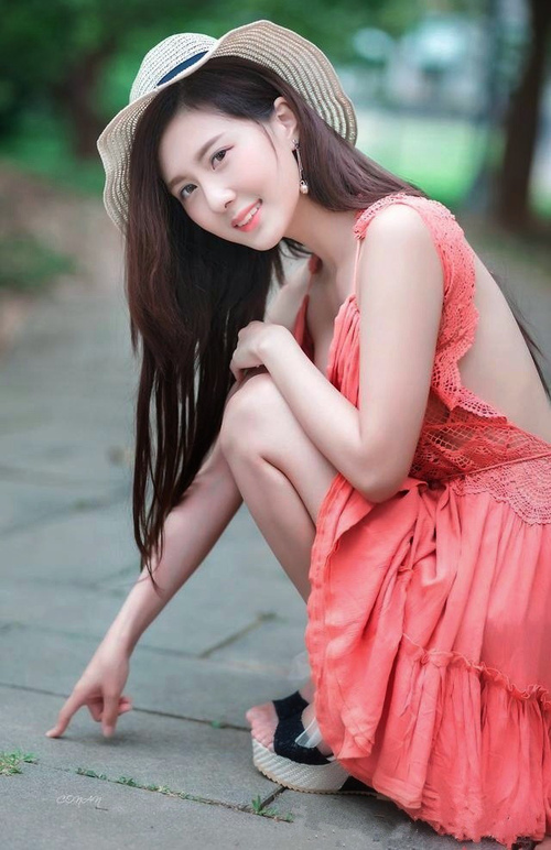 倒三角中场形成控场优势，倒三角管理模式是什么