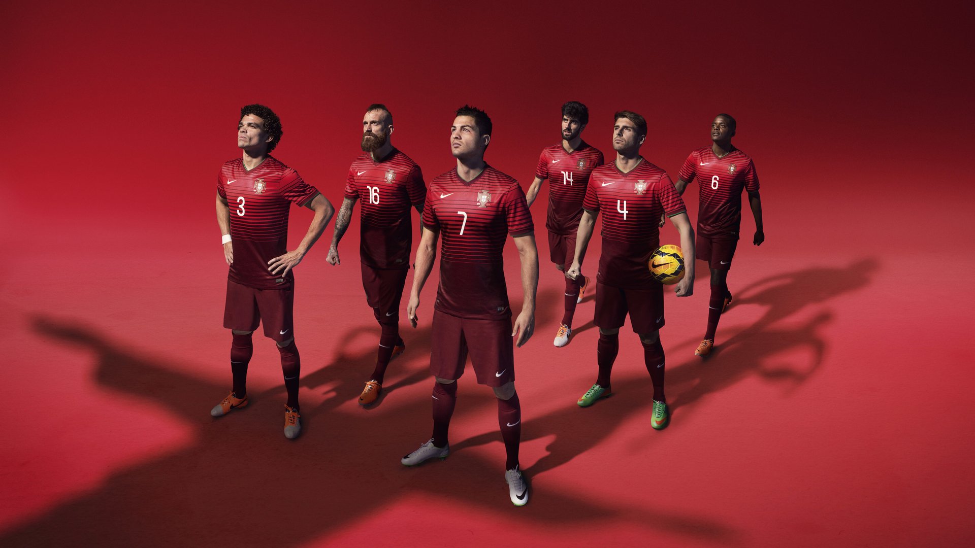 核心球员下半场跑动距离是否反映体能调度质量,球员核心力量