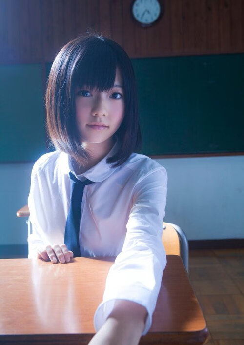 羽毛球赛场年轻选手表现抢眼，羽毛球年轻人