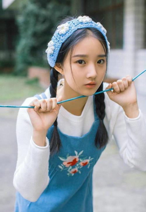 中国足球国家队沿用传统战术还是现代足球结合，中国国家队的足球