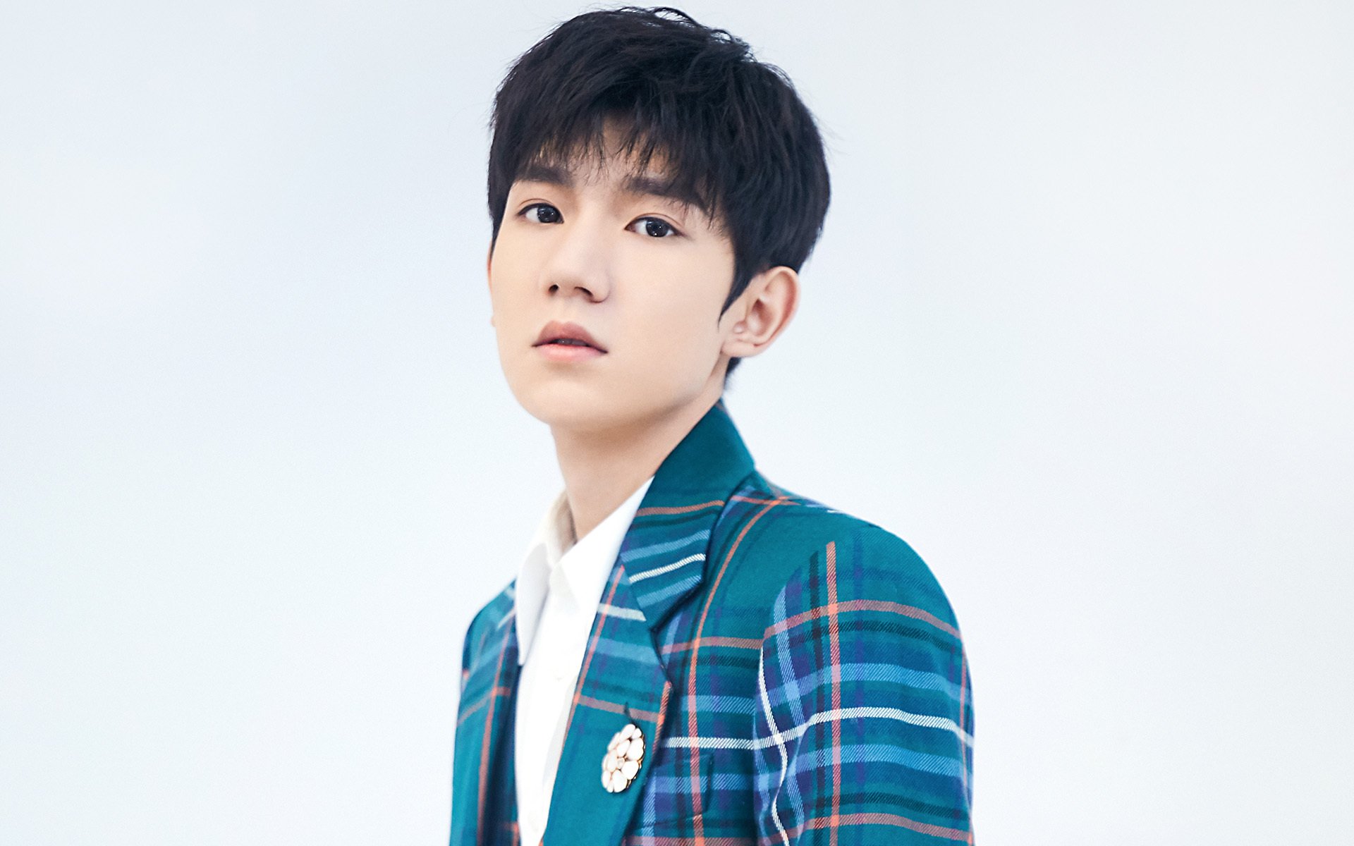 传奇继续！埃里克森自由转会狼堡，身披24号征战德甲！，埃里克森在那个俱乐部